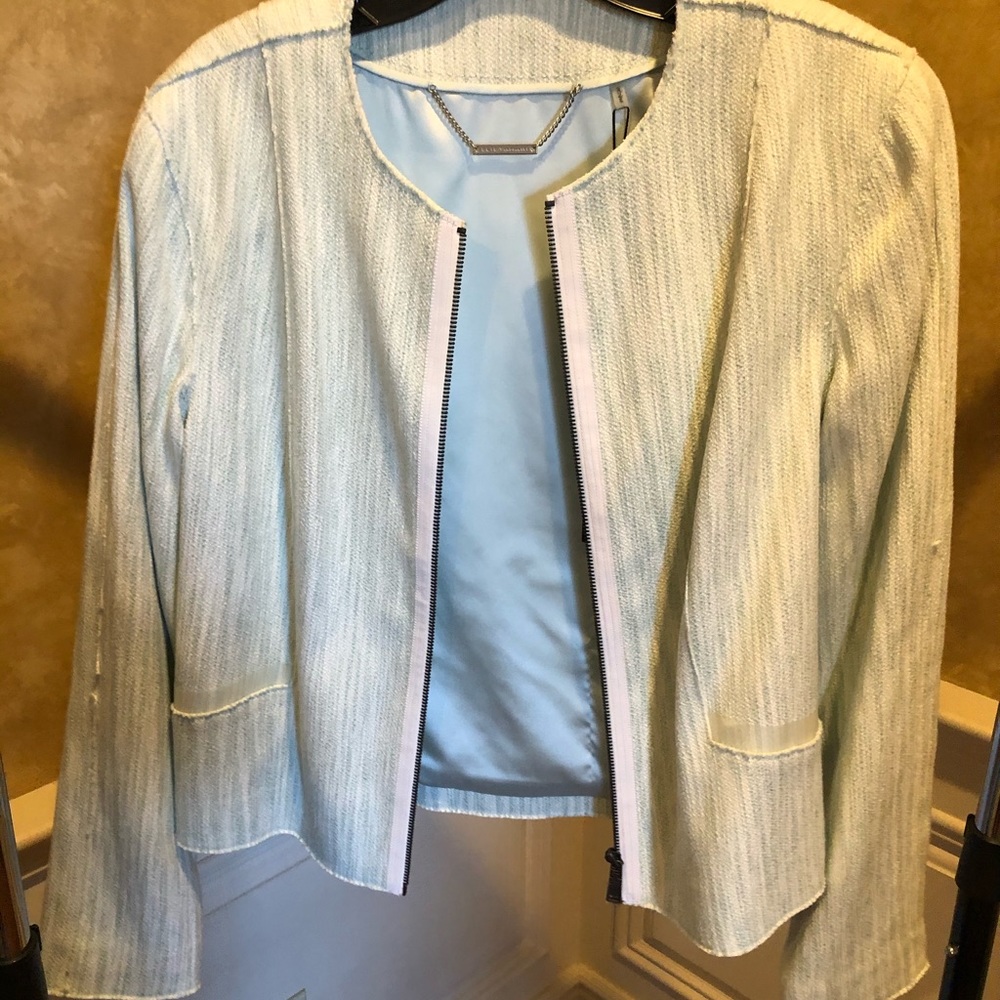 Elie Tahari crop jacket